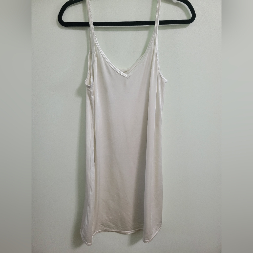 Vanity Fair 18" White Slip Size 38